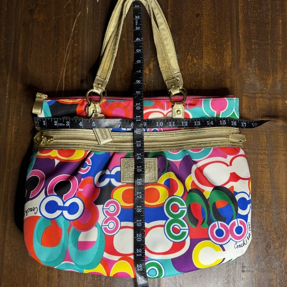 VTG Coach Poppy Vibrant MultiColored Graffiti Graphic Shoulder Bag - Picture 16 of 16